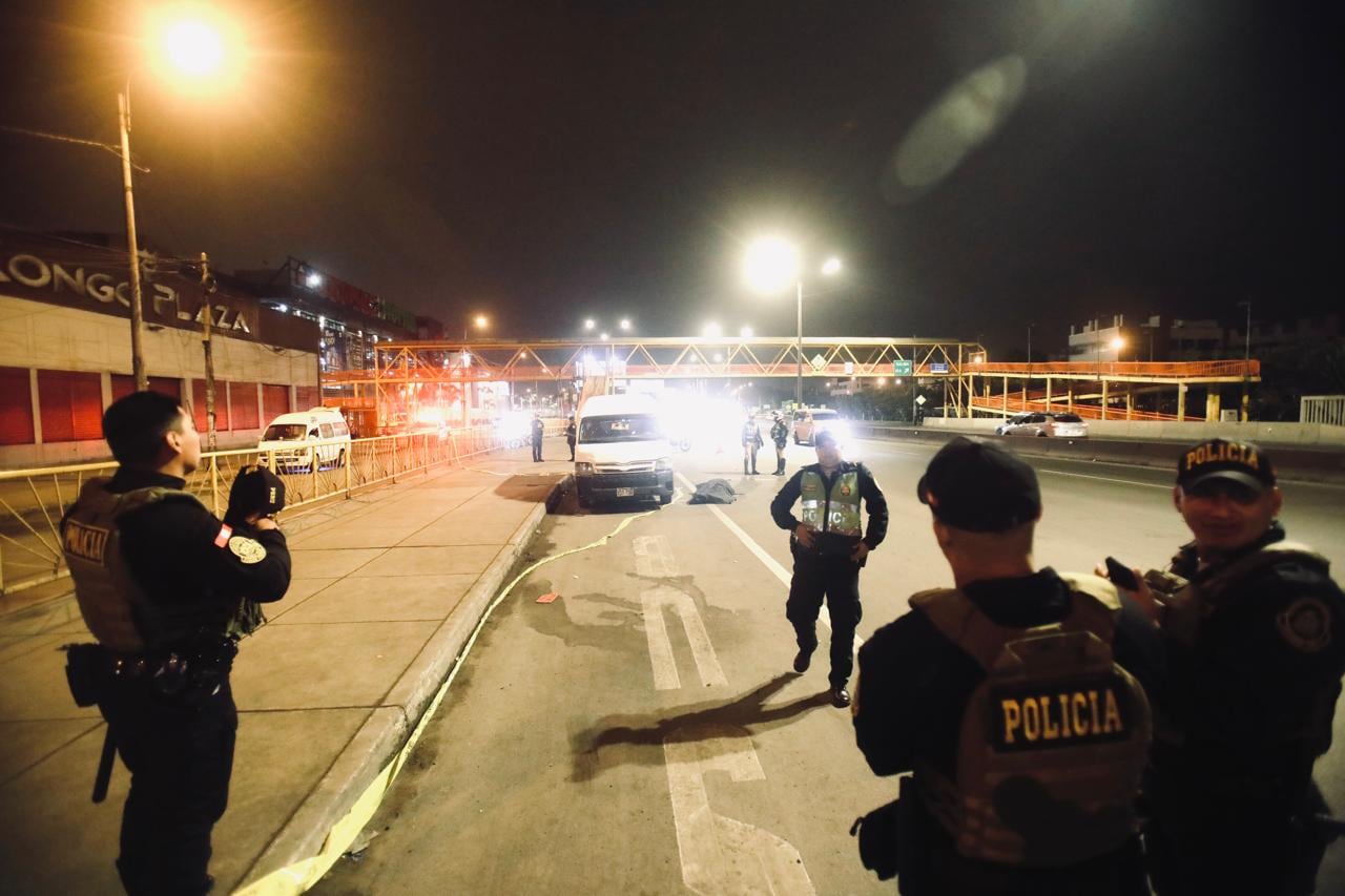 El chofer de la combi de placa X1T-710 fue asesinado por un sicario en medio de la Panamericana Sur. (Foto: César Grados / @photo.gec)