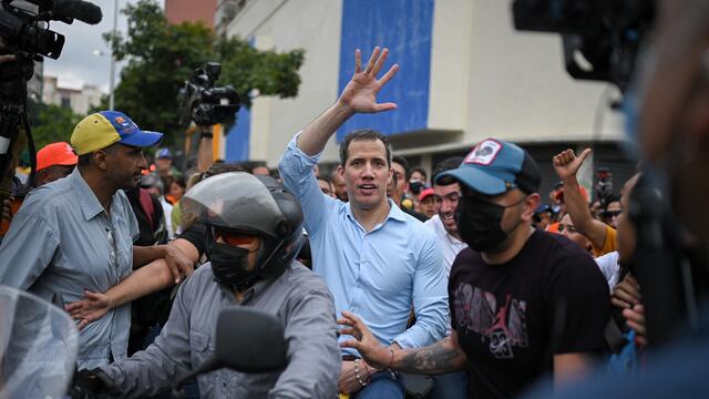 Caracas: Guaidó lidera marcha para exigir fecha de comicios presidenciales