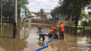 Piura: lluvias registradas esta mañana afectaron un local público y centros de salud