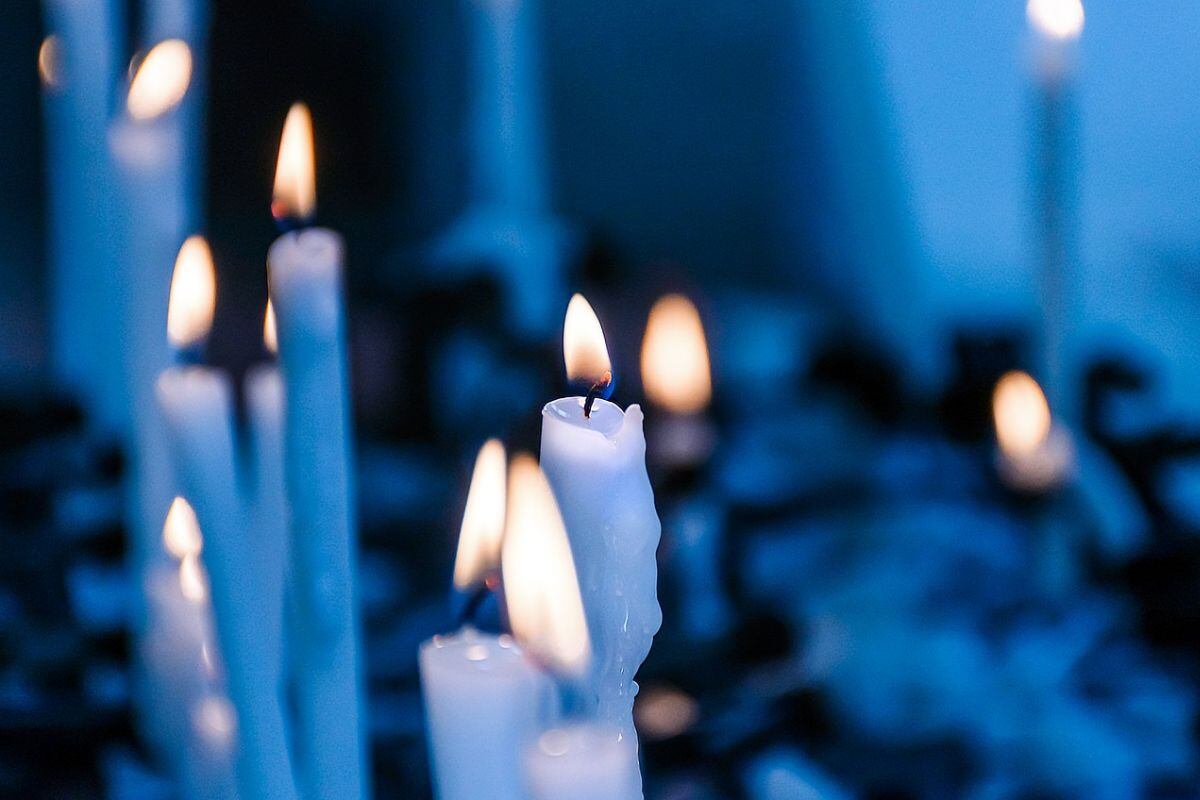Aunque encienden cantidad velas, varios no saben cuál es el significado de cada una (Foto: Pixabay)