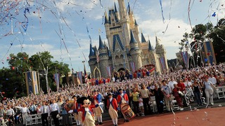 Fanáticos de Disney agotan en horas reservas para la reapertura en Orlando 