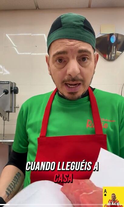 El usuario, conocido como "El as carnicero", destacó la importancia de conservar la carne en el mismo envoltorio del que llega de la carnicería. (Foto: @el_as_carnicero)
