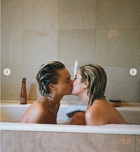 Cara Delevingne y Ashley Benson. Foto: Instagram