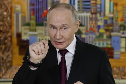 Putin dice que origen del dron que impactó en edificio rumano no está claro y pide pruebas