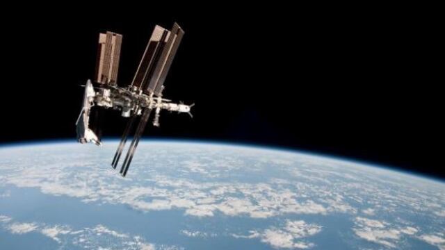 La ISS quiere colocar un orbitador habitable en la órbita lunar
