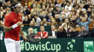 Roger Federer gana en la Copa Davis y da primer punto a Suiza