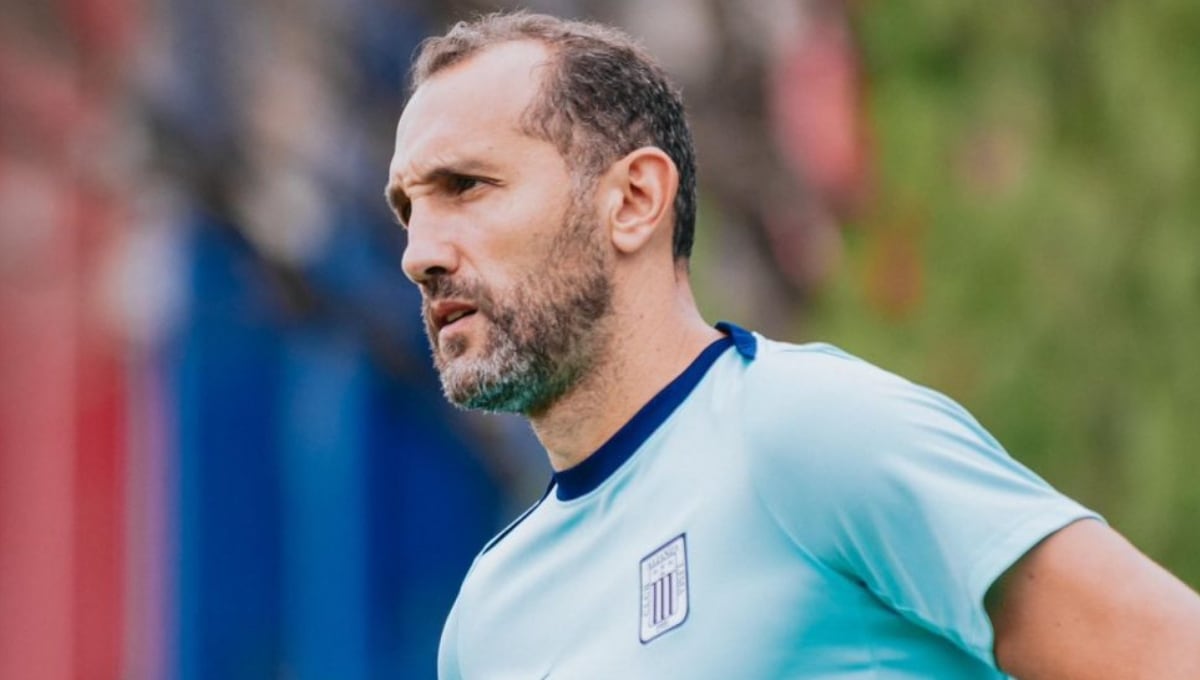 Hernán Barcos finaliza su contrato con Alianza Lima en diciembre y desde Uruguay aseguran que Albion FC está interesado en él. (Foto: Alianza Lima)