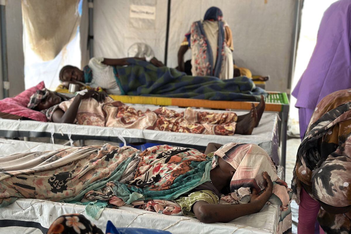Al menos 40 personas han muerto en la región sudanesa de Darfur en el peor brote de cólera del país en años, informó Médicos Sin Fronteras (MSF) el 14 de agosto. Foto: AFP