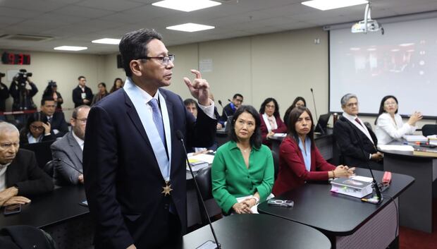 El abogado Humberto Abanto, defensa del acusado Jaime Yoshiyama, durante su alegato de apertura en el quinto día el juicio por el Caso Cócteles. Foto: Poder Judicial