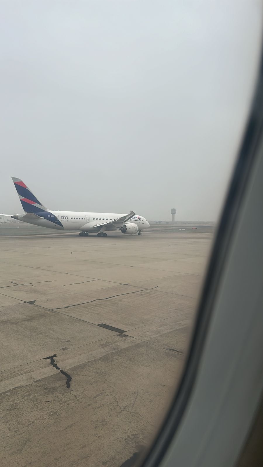 Última imagen que compartió Mariano a El Comercio a las 9 a.m. desde el interior del avión.