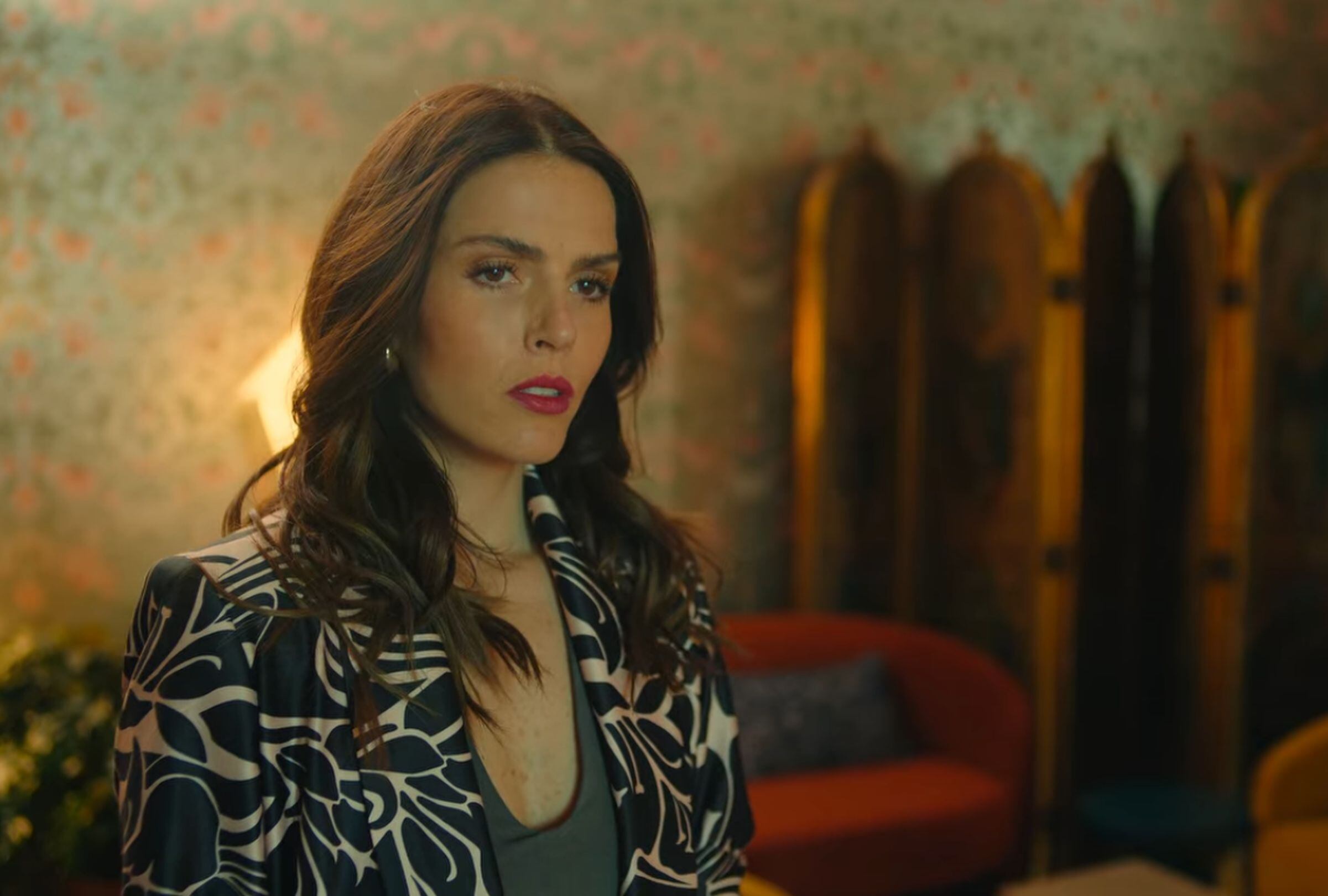 Antonia está completamente desquiciada, ciega de venganza (Foto: Las hermanas Guerra / Netflix)