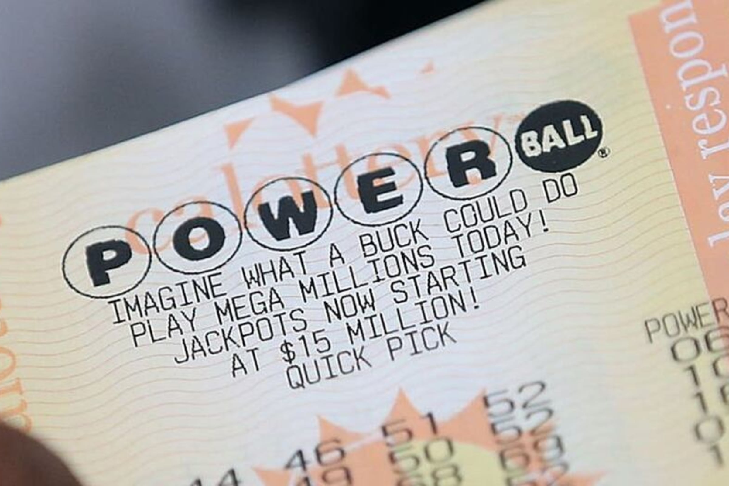 Gracias al Power Play, los premios de la lotería Powerball pueden multiplicarse y alcanzar hasta US$1,000 en la categoría de 4 aciertos. | Crédito: AFP