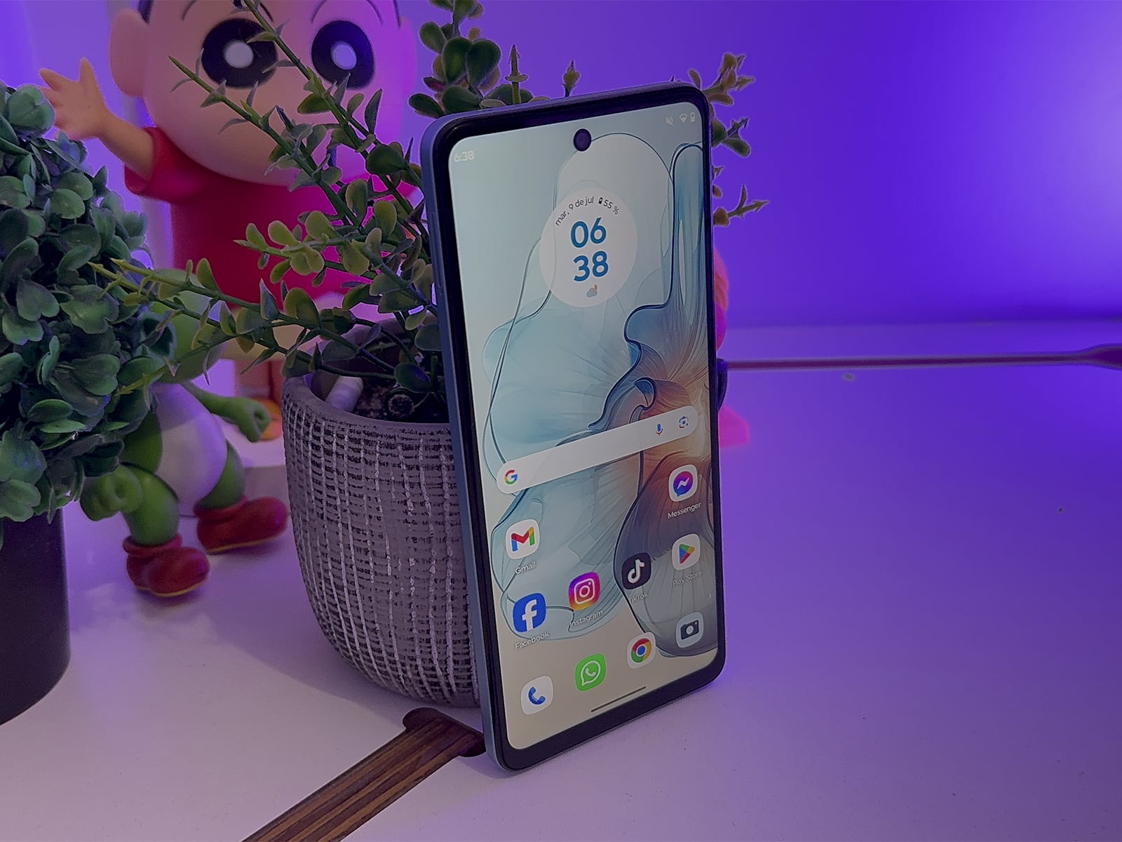 REVIEW | Si quieres comprar un Motorola barato y bonito, entonces aquí te digo qué es. (Foto: MAG - Rommel Yupanqui)