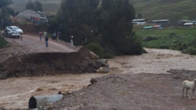 Ayacucho: vía hacia Lima quedó bloqueada otra vez tras el colapso de puente provisional