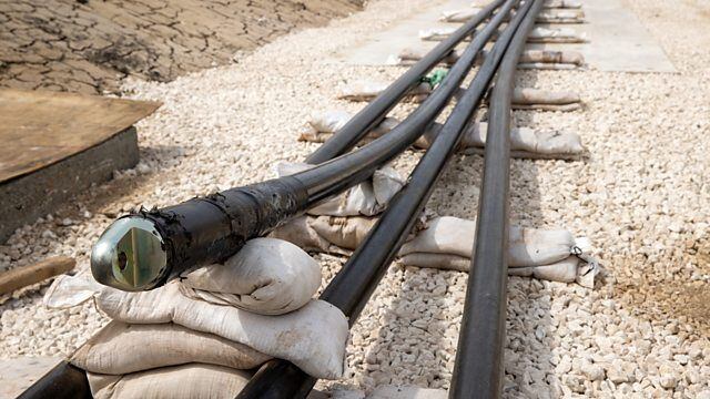 Cada metro pesa 40 kilogramos.