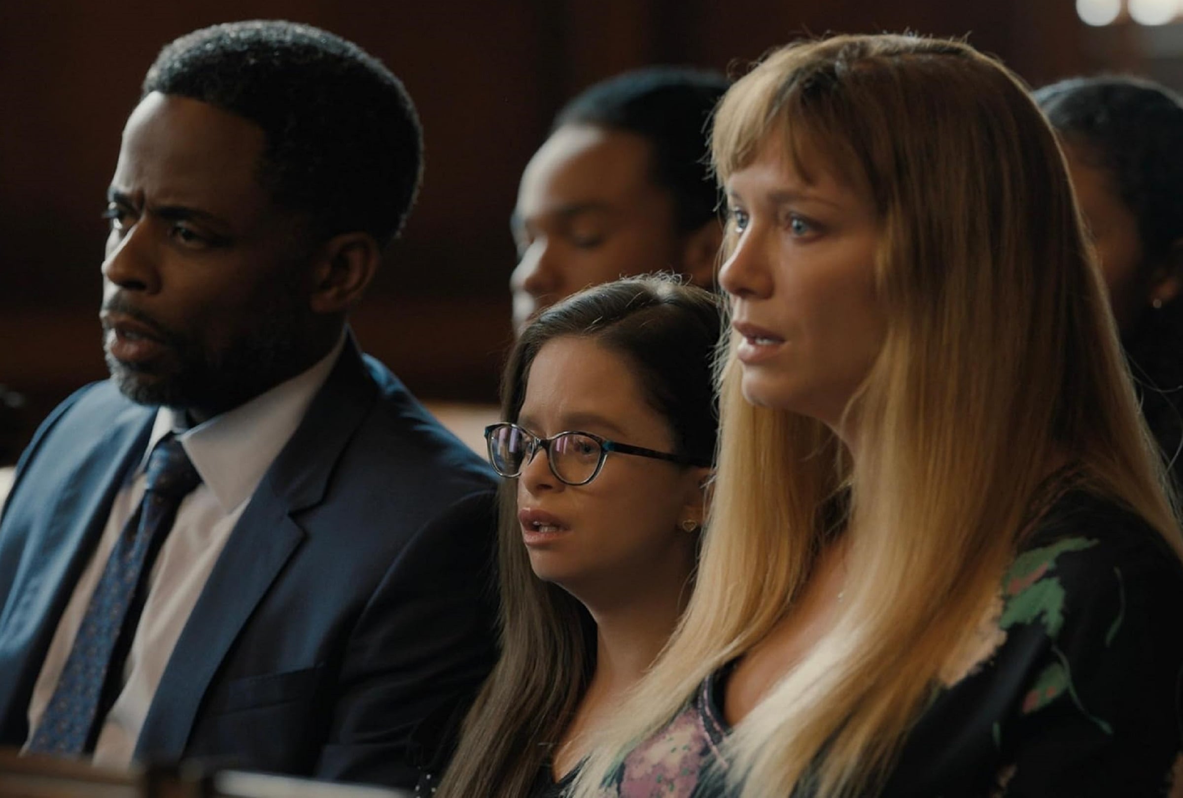 Dulé Hill como Brandon Drysdale, Imogen Faith Reid como Natalia Grace y Christina Hendricks como Cynthia Mans en la serie dramática "Good American Family" (Foto: ABC)