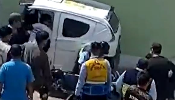 Agente del Serenazgo de Ancón fue atropellado por mototaxista que intentaba huir de un operativo. (Foto: Captura/América Noticias)
