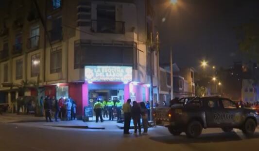 Víctimas fueron atacadas por dos sicarios que llegaron a bordo de una motocicleta. Foto: América Noticias