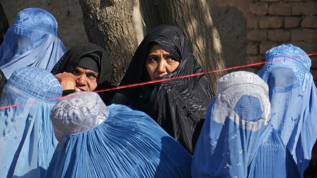 Relator ONU denuncia el empeoramiento del “apartheid de género” en Afganistán