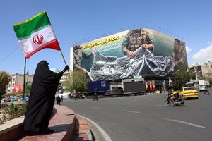 Guardia Revolucionaria de Irán anuncia que el estrecho de Ormuz “nunca volverá a ser lo que era”, tras amenza de Trump