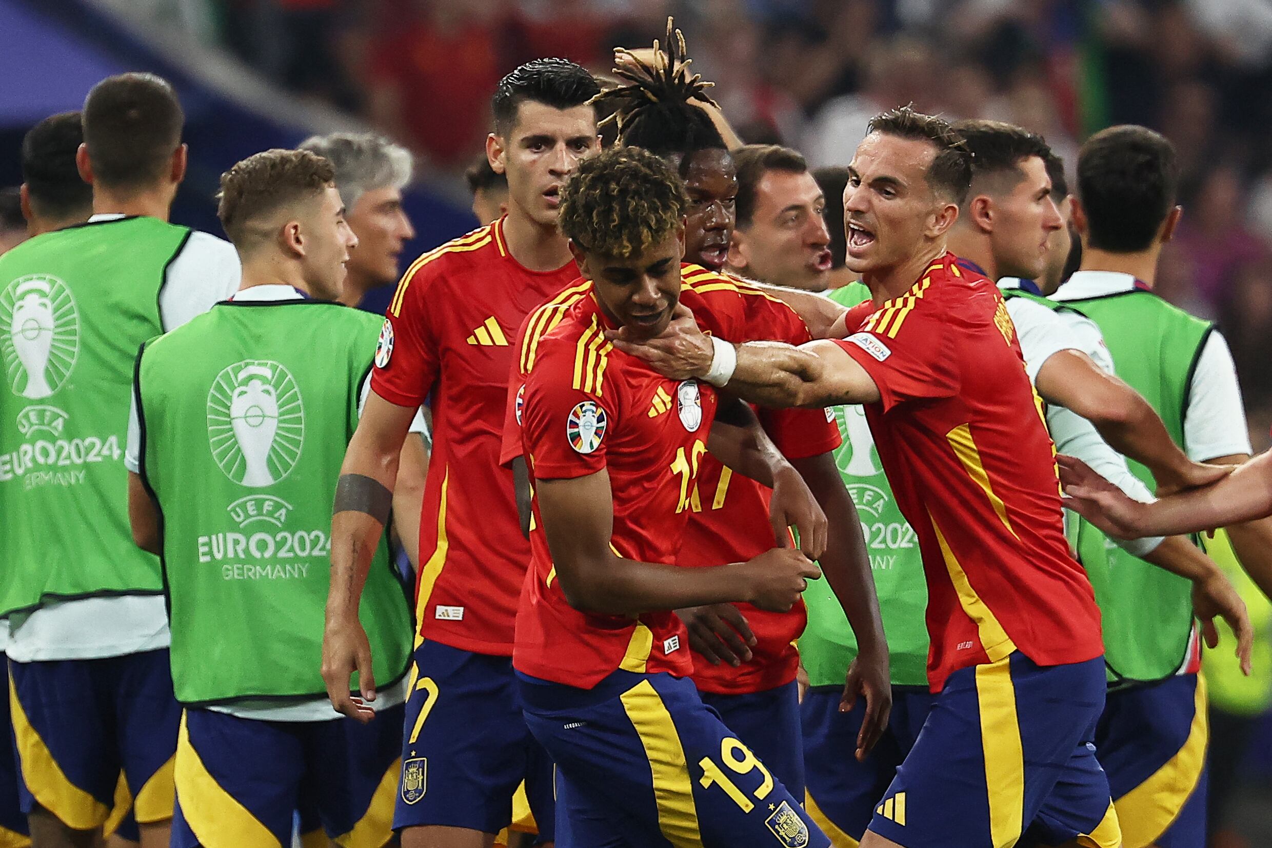 Mira el gol de Lamine Yamal para el 1-1 de España vs Francia en la semifinal de la Eurocopa 2024. (Foto: AFP)