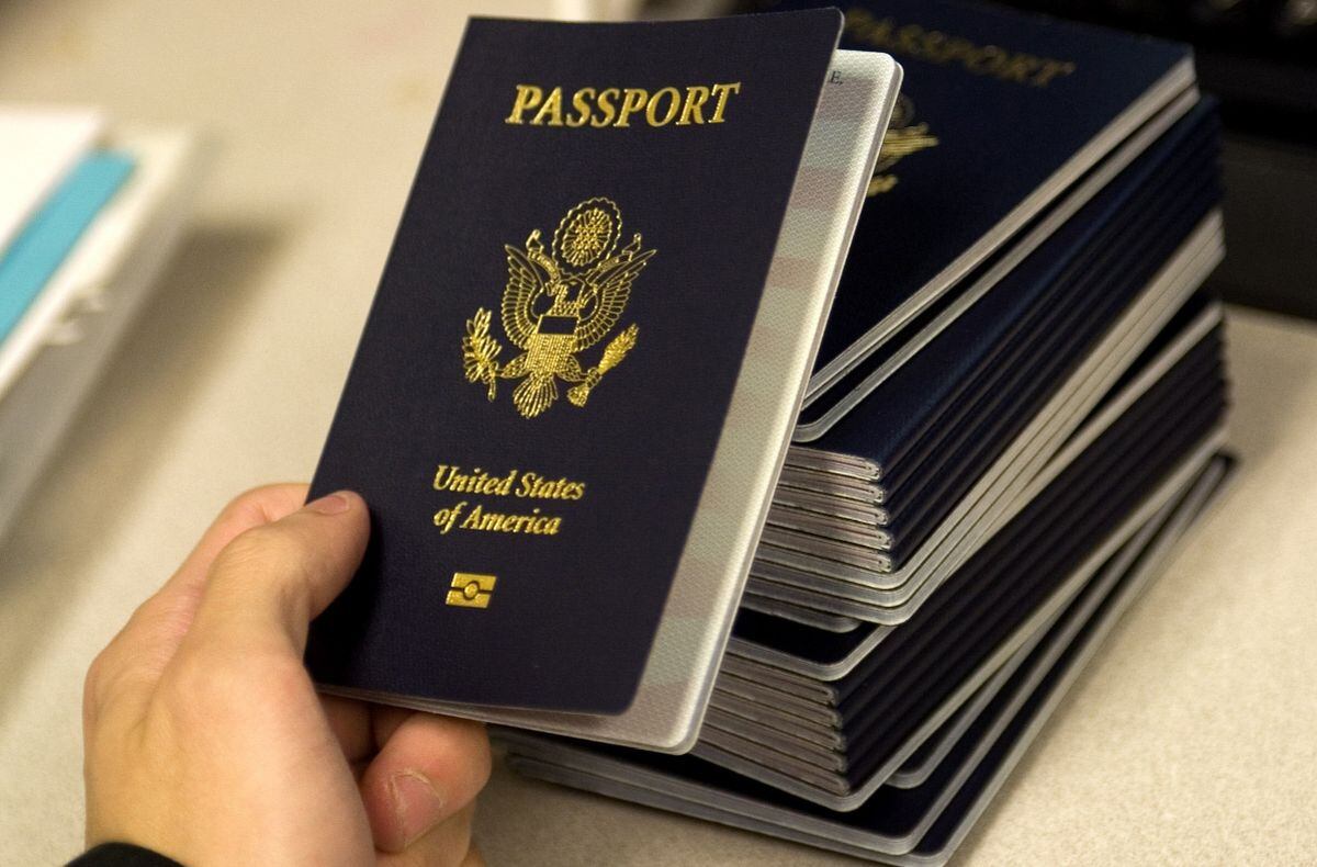El pasaporte estadounidense es uno de los más poderosos del mundo (AFP PHOTO/Paul J. Richards).