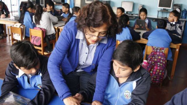 Lo último del sueldo docente 2023 en Perú