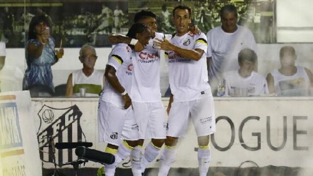 Santos goleó 5-1 al Corinthians con Paolo Guerrero en la cancha