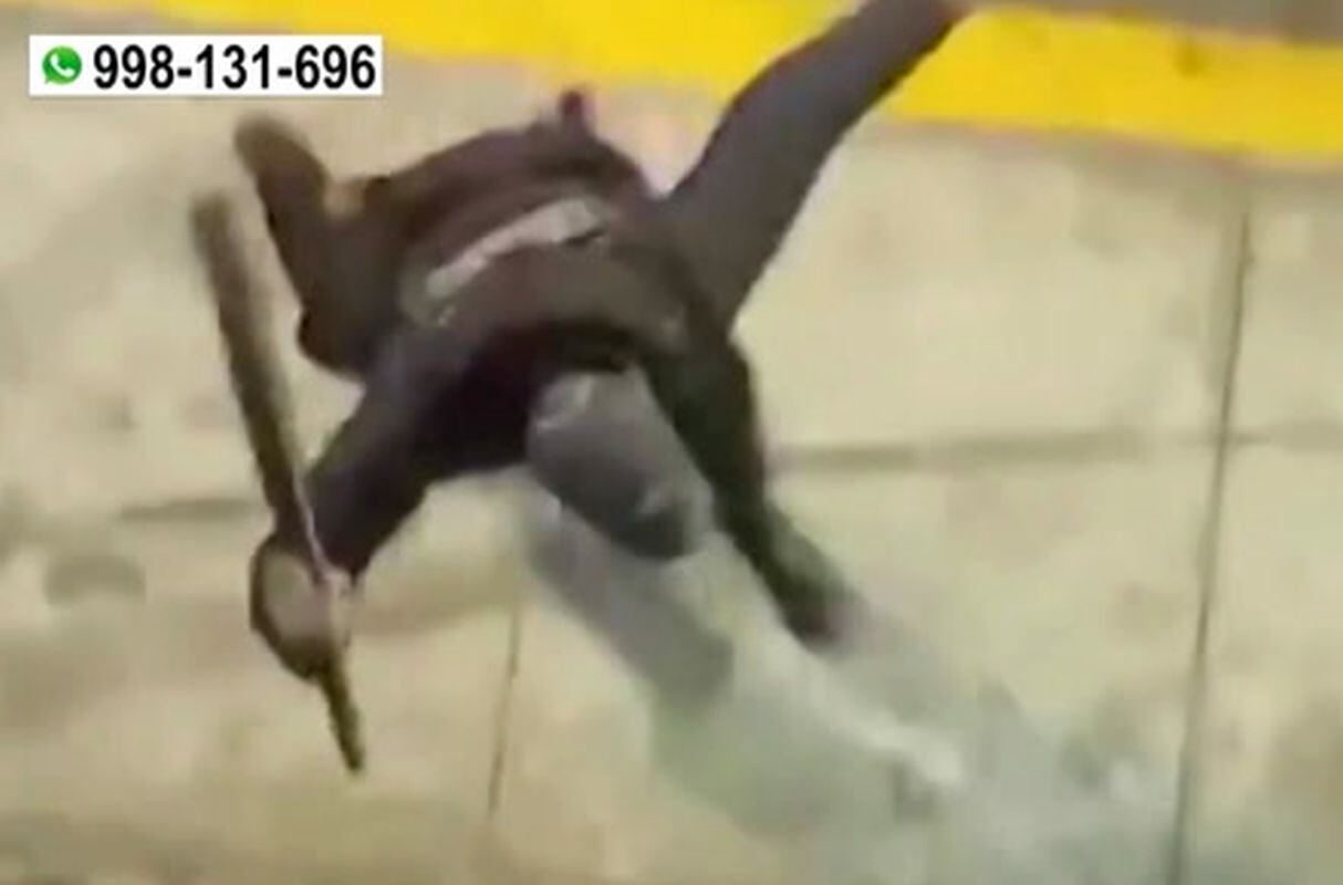 Los vecinos solicitan que la agraviada sea trasladada a un albergue. Foto: América Noticias