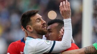 Argentina vs. Chile: patadas, peleas y la polémica expulsión de Lionel Messi en imágenes [FOTOS]