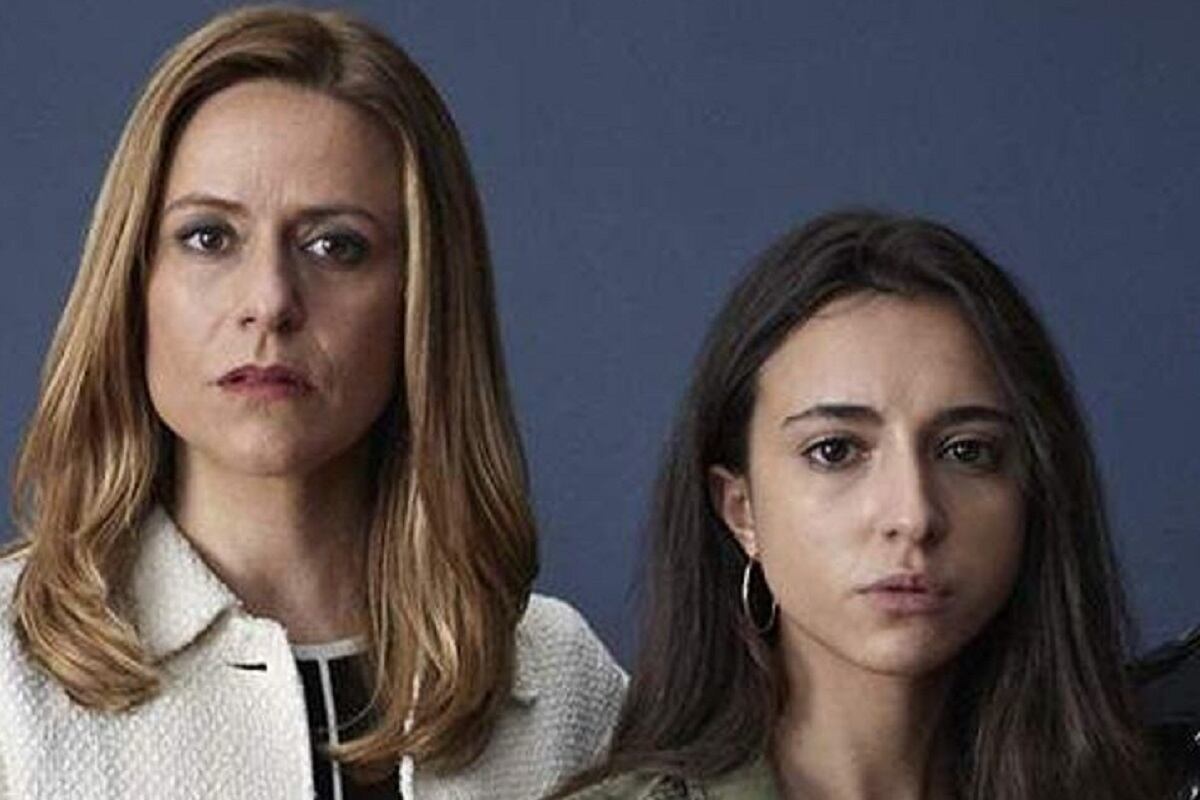 Itziar Ituño como Malen y Yune Nogueiras como Leire en "Intimidad" (Foto: Netflix)