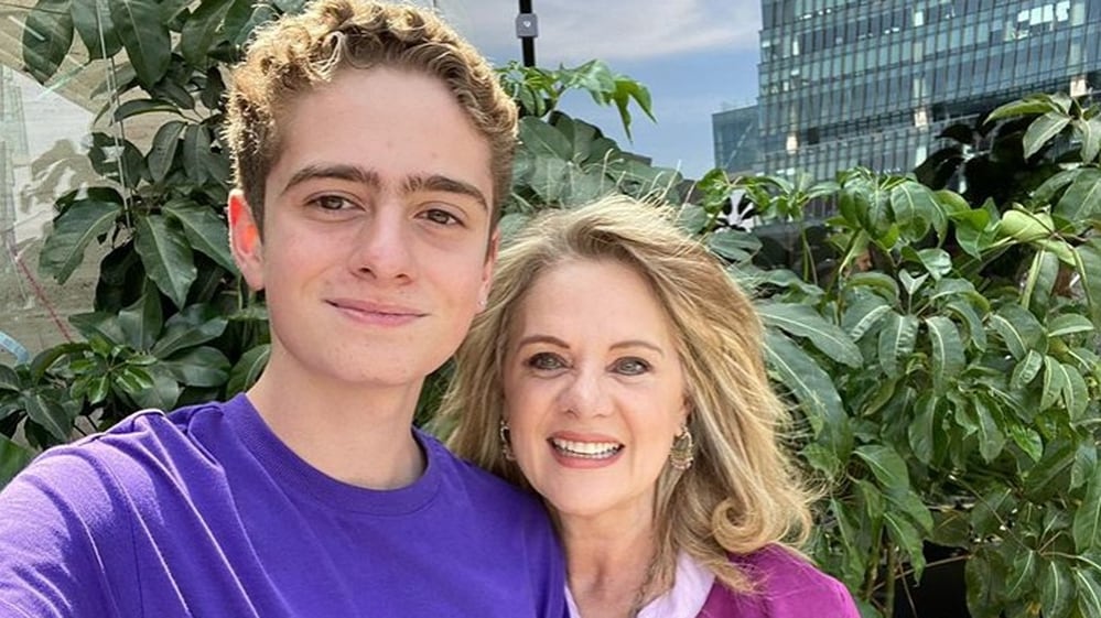 Érika Buenfil y su hijo (Foto: Instagram)
