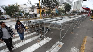 Así se retiran los toldos y tribunas de la Av. Brasil tras desfile militar | FOTOS 