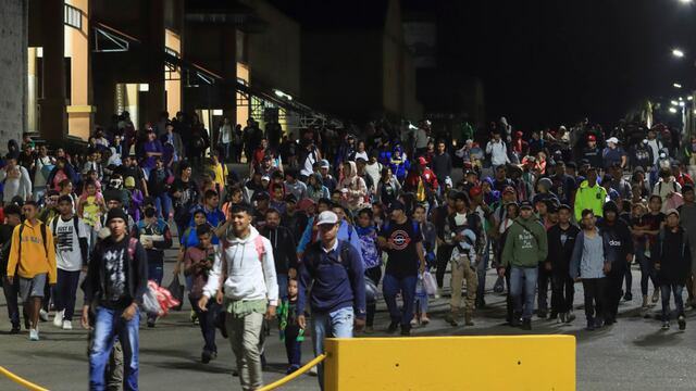 Caravana de migrantes hacia Estados Unidos se desintegra en Guatemala