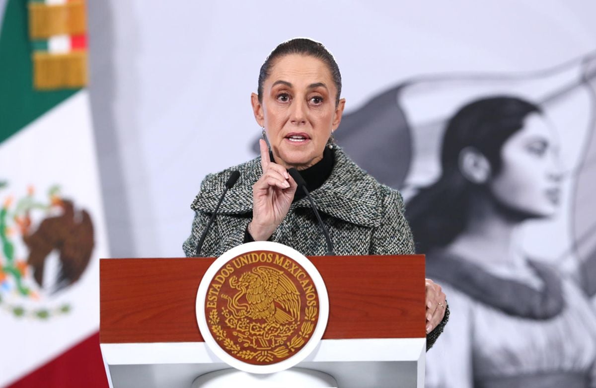 La presidenta de México, Claudia Sheinbaum, habla durante una rueda de prensa este jueves, en el Palacio Nacional de Ciudad de México (México) | Foto: EFE/ Mario Guzmán