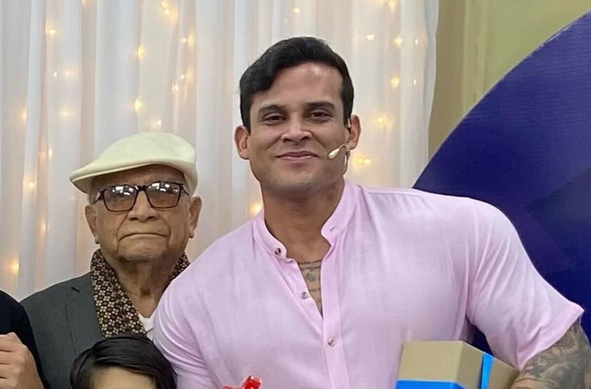 Christian Domínguez se emociona hasta las lágrimas con sorpresa por el Día del Padre. (Foto: Captura de video)