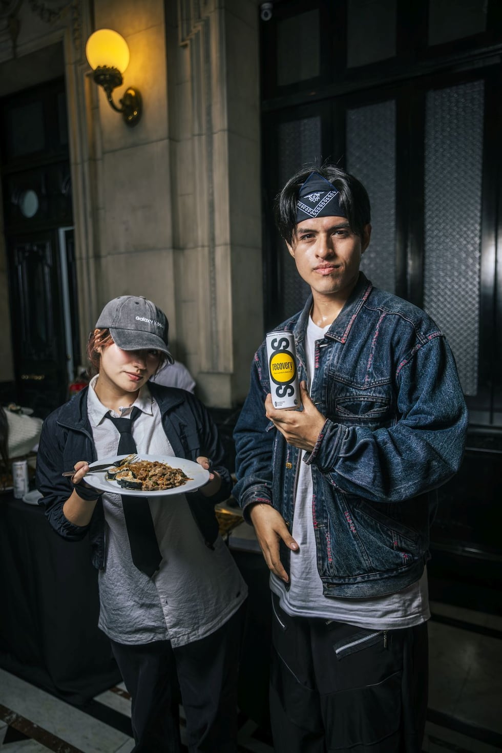 Delicias. El certamen estuvo acompañado por delicias de Casa Corea y bebidas energizantes de SOS. En la foto, los bailarines Noelia Francheska Velásquez y Santiago Ballón.