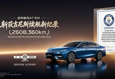 Geely rompe un récord Guinness: su nuevo sedán híbrido recorrió más de 2.600 kilómetros sin repostar