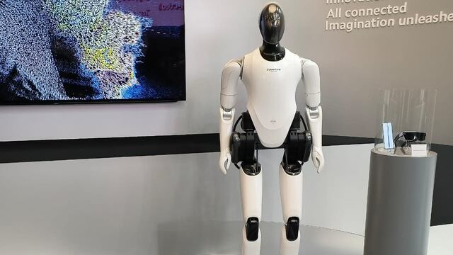 MWC 2023: CyberOne, el robot humanoide de casi 1,80 m con el que Xiaomi busca hacerle frente al Tesla Bot