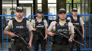 Ecuador: confirman que 139 funcionarios de prisiones están retenidos en cinco cárceles
