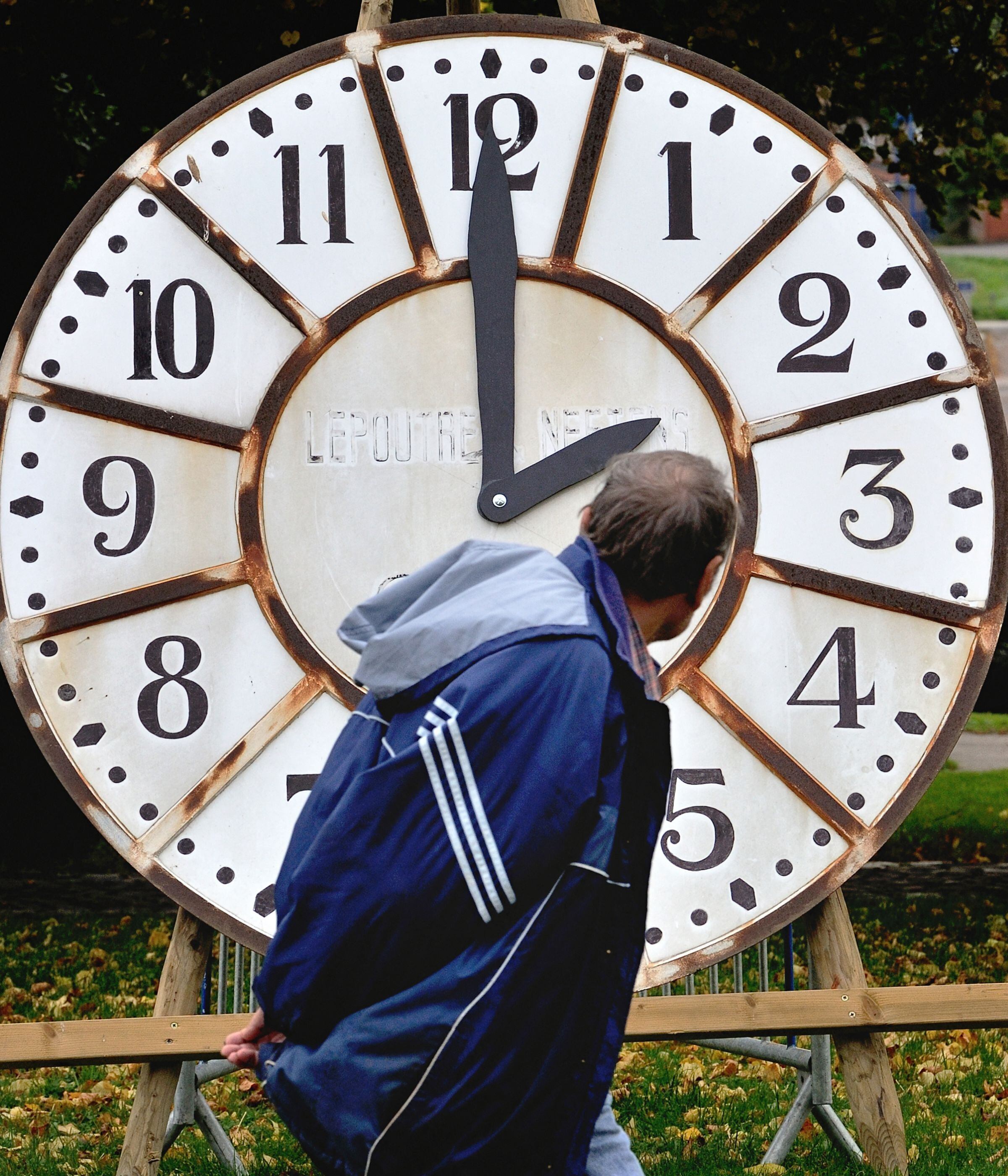 Los relojes deben retrasarse el 5 de noviembre de 2024 (Foto: AFP)