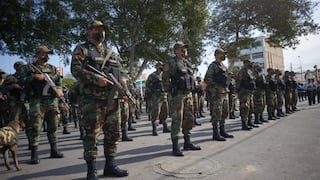 Ica: Policía Nacional envía más de 200 agentes Dinoes para desbloquear Panamericana Sur
