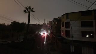 Reportan apagón en los distritos de La Molina, Ate y Santa Anita | VIDEO