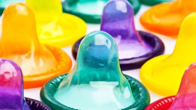 Las ventajas del nuevo condón que se lubrica a sí mismo mientras se usa