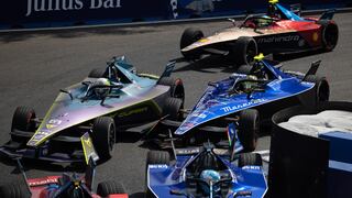 Fórmula E se estrena en Sao Paulo: Mitch Evans del equipo Jaguar se lleva el e-Prix de Brasil tras una intensa carrera marcada por un impresionante accidente de Nissan