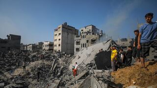 ¿Cómo es Jabalia, el mayor campo de refugiados de Gaza, y por qué fue bombardeado por Israel?
