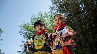 Tienen 7 años, darán un show en el Teatro Nacional y sueñan con cruzar el mundo como danzantes de tijeras