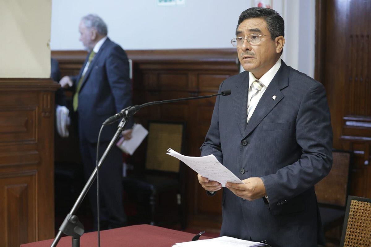 Willy Huerta no tomó la palabra ante la Comisión Permanente y se procedió inmediatamente al voto. (Foto: Congreso)