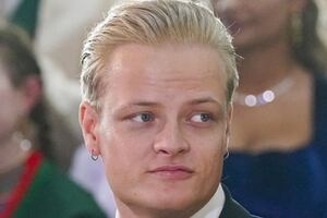 Fiscalía noruega pide 7 años de cárcel para hijo de la princesa Mette-Marit por violación