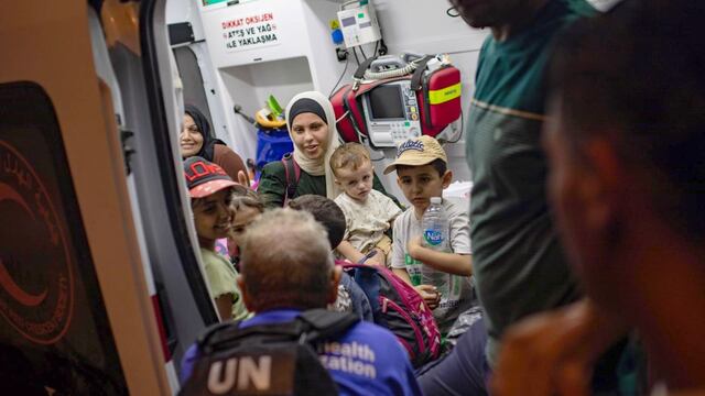 Gaza: al menos 21 niños con cáncer salen a través del cruce de Kerem Shalom